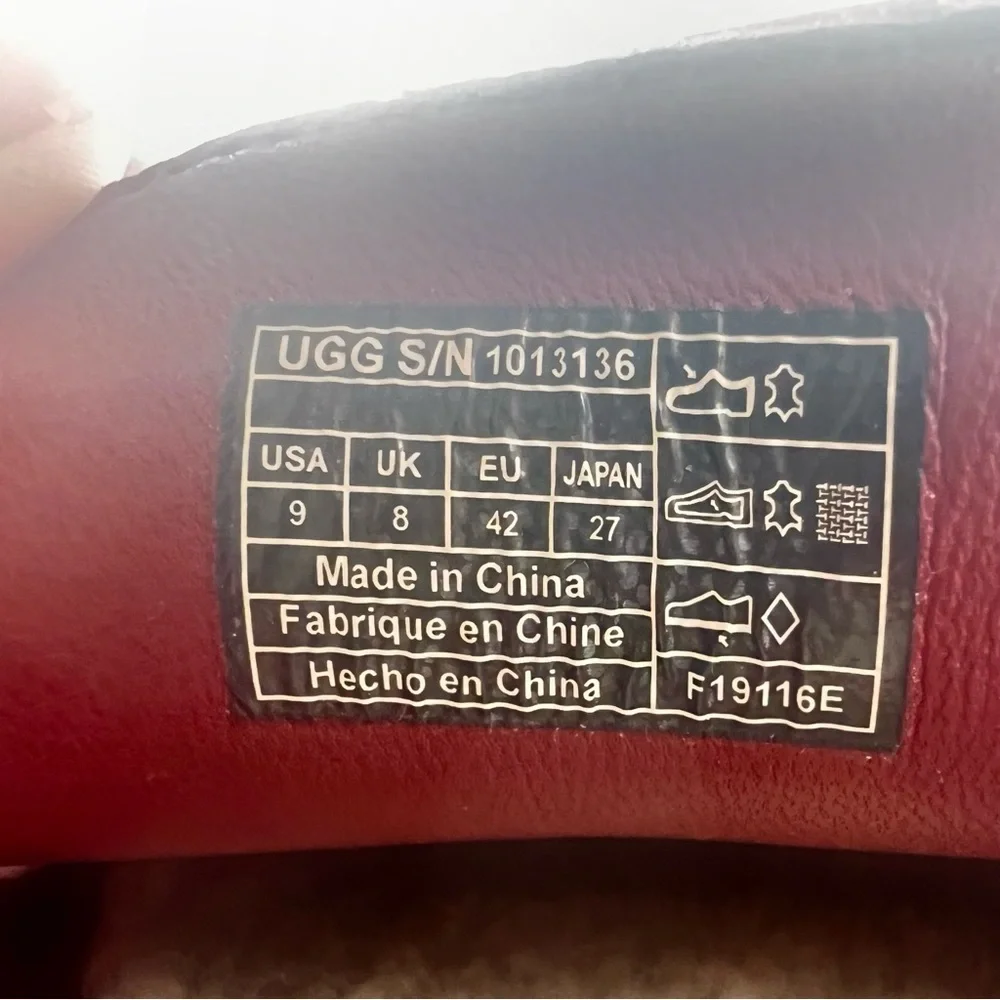 Ugg Men's BURGANDY  Hendrick loafer sneaker moc-toe shoe NWOT size 9